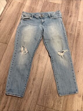 Kut from the Kloth Light Wash Distressed Women’s Jeans - Casual Straight Leg